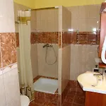 Holdlux * Sarvar