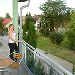 Apartment Holdlux