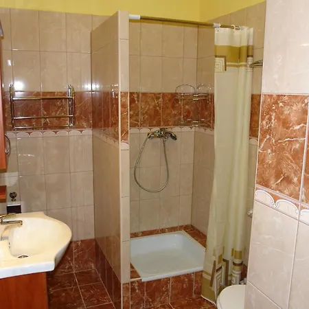 Holdlux * Sarvar