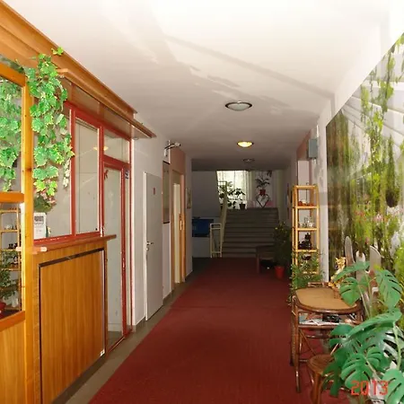 Apartment Holdlux