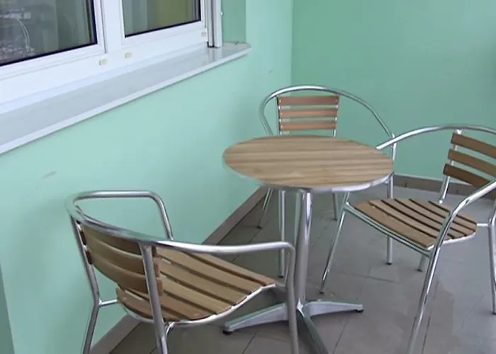 Apartman Holdlux *